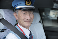 安心、安全で優しい運転にこころがけています。